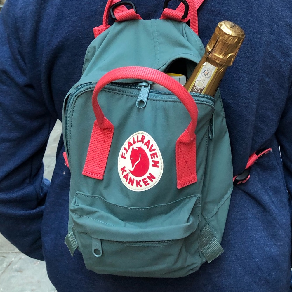 Meet your Posher, Carly